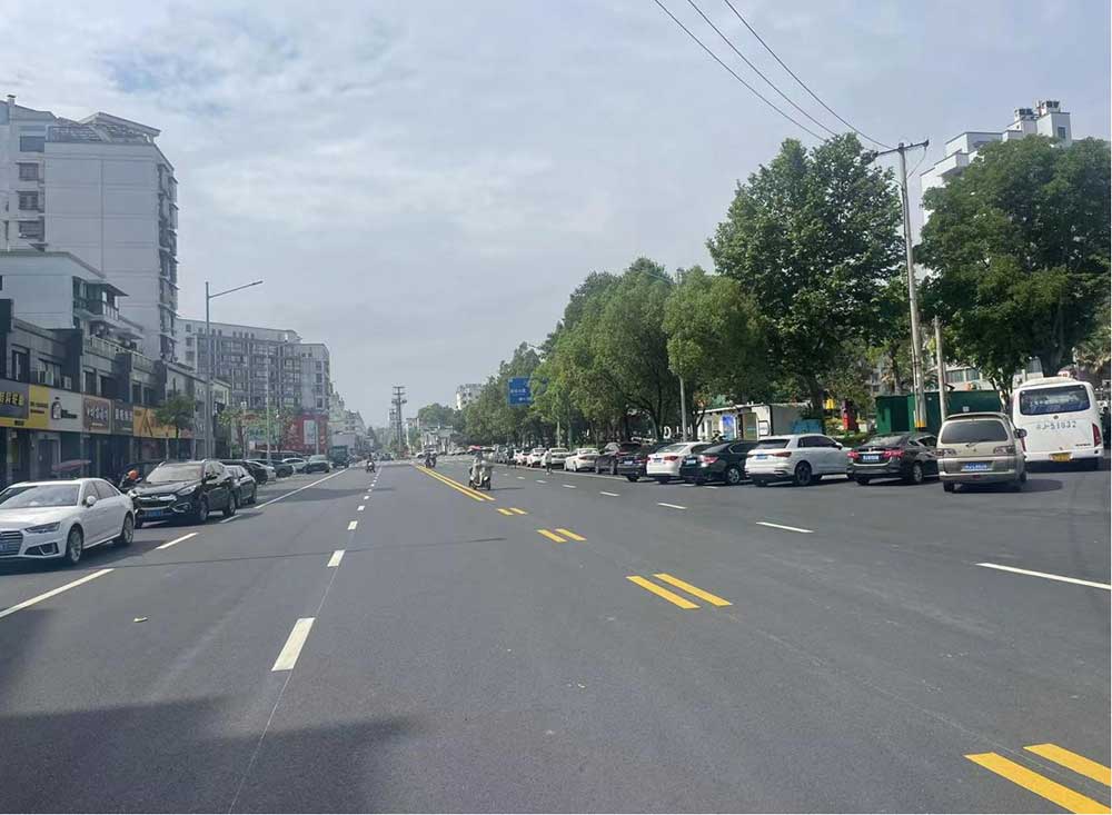 完善基礎(chǔ)設(shè)施提升改造，確保人民群眾出行安全