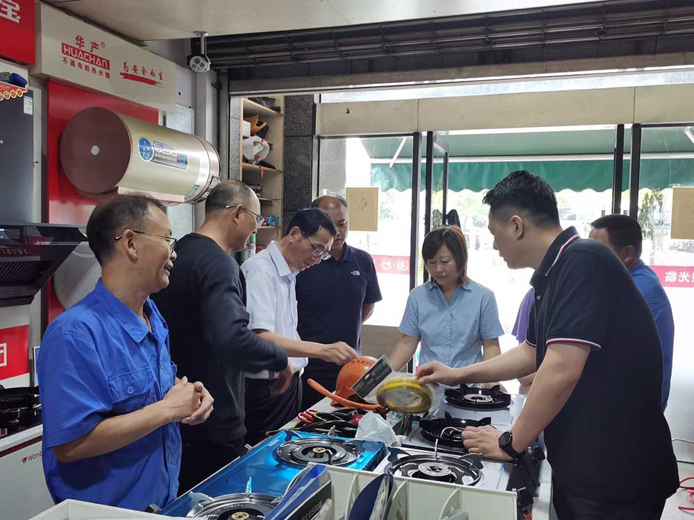 屯溪區(qū)國(guó)投集團(tuán)開(kāi)展液化氣安全專項(xiàng)整治行動(dòng)