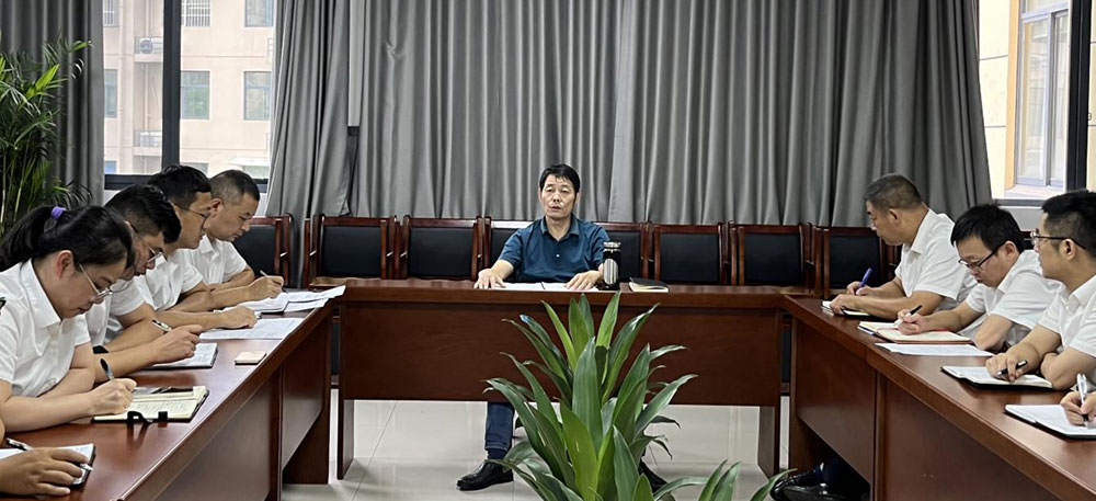 城建投公司黨支部召開黨員（擴(kuò)大）會(huì)議暨酒駕、醉駕等違法犯罪行為警示教育集體談話會(huì)