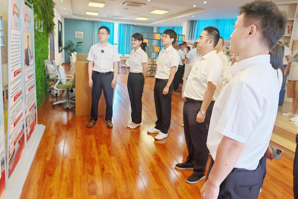 屯溪區(qū)國投集團黨委開展慶祝中國共產(chǎn)黨成立104周年系列活動